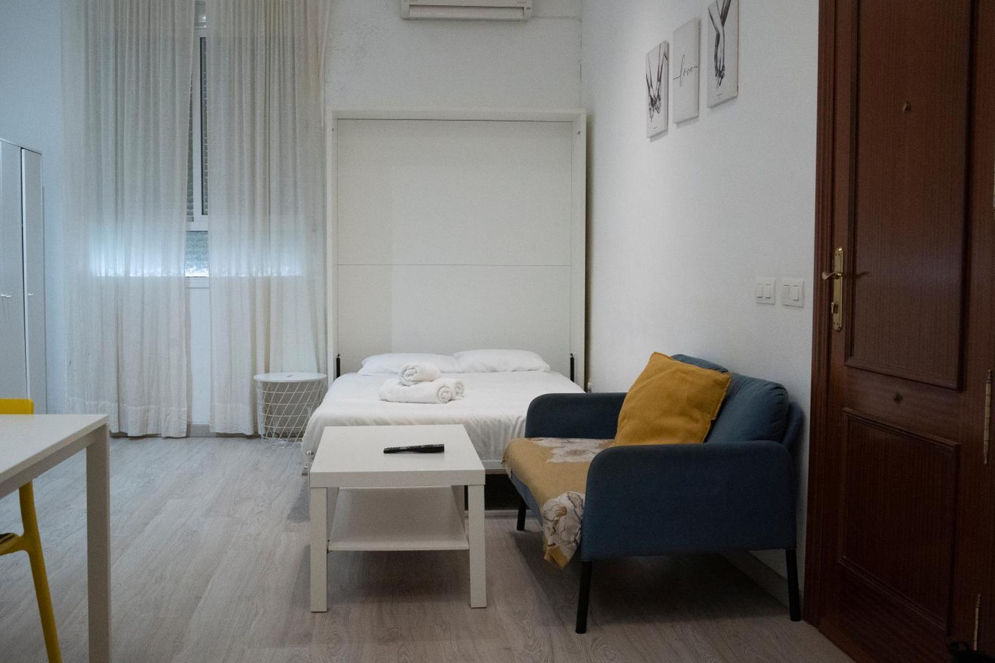 Estupendo Estudio Al Lado De Plaza La Merced Málaga Extérieur photo